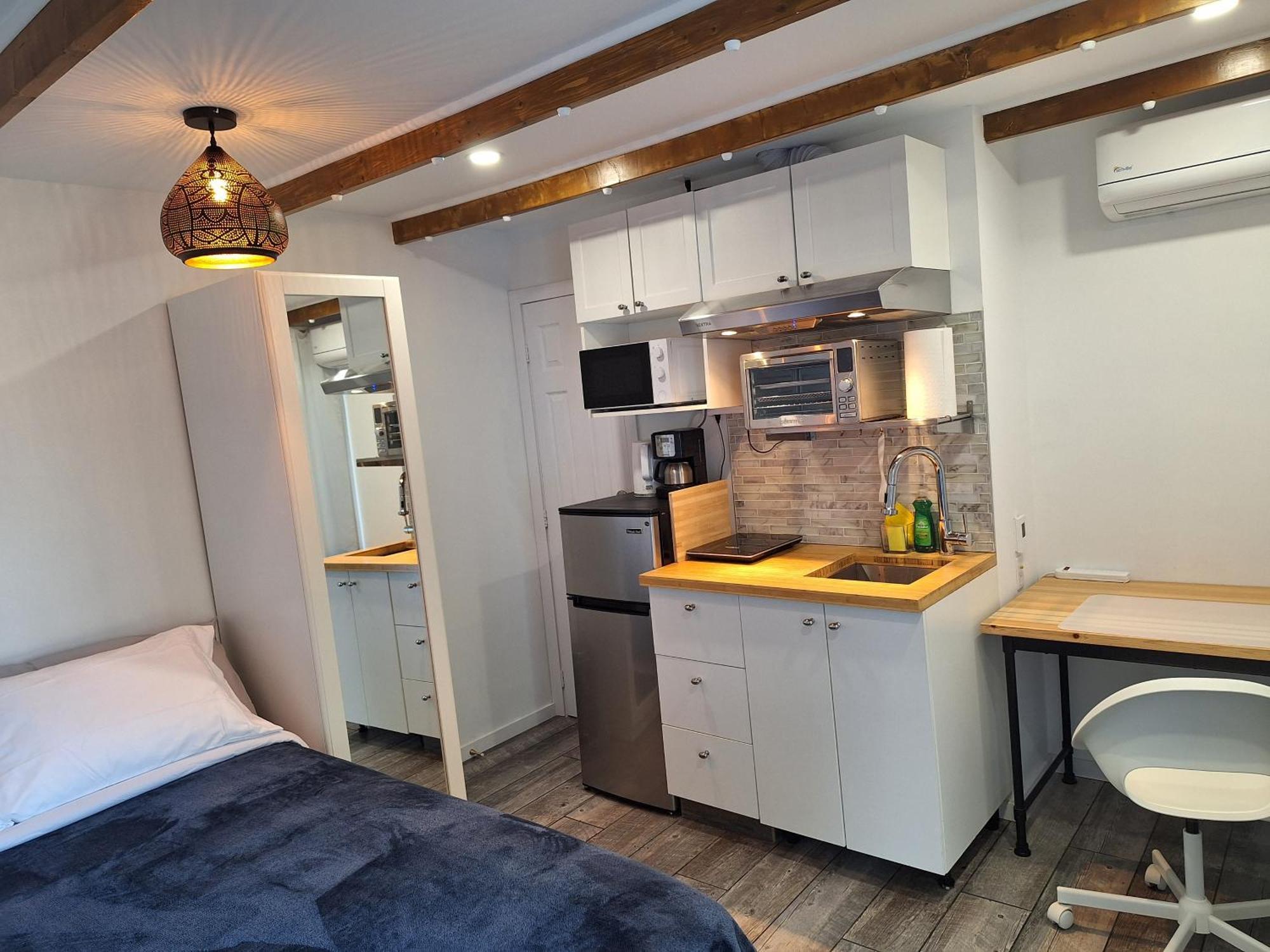 Well Equipped Studio For Non-Smoking Guests Only Citq Зo9467 Longueuil Exteriör bild